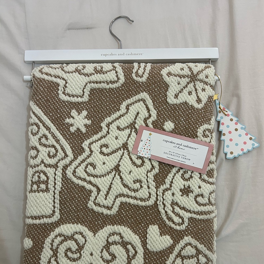Cupcakes and Cashmere Christmas Gingerbread Throw Blanket
